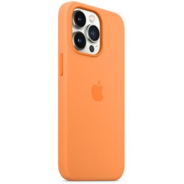 Apple iPhone 13 Pro silikonisuoja MagSafella marigold