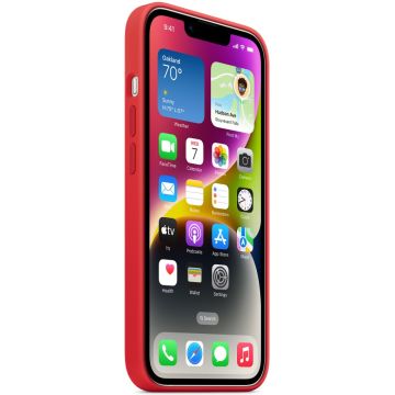 Apple iPhone 14 silikonisuoja MagSafella red